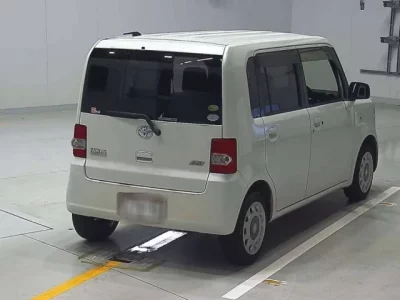 Toyota PIXIS SPACE