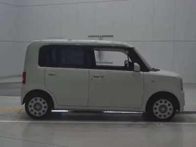 Toyota PIXIS SPACE