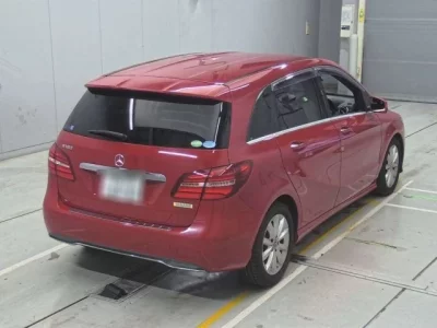 Mercedes-Benz B CLASS