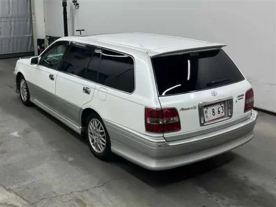 Toyota CROWN ESTATE