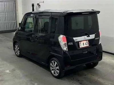 Mitsubishi EK SPACE