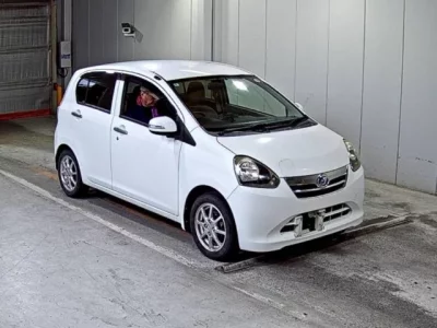 Daihatsu MIRA E S