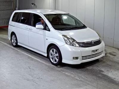 Toyota ISIS
