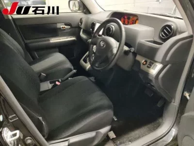Toyota COROLLA RUMION