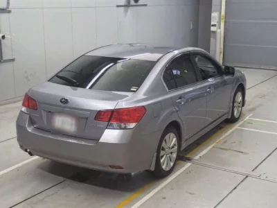 Subaru LEGACY B4