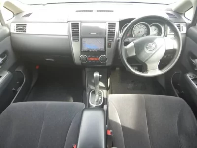 Nissan TIIDA LATIO