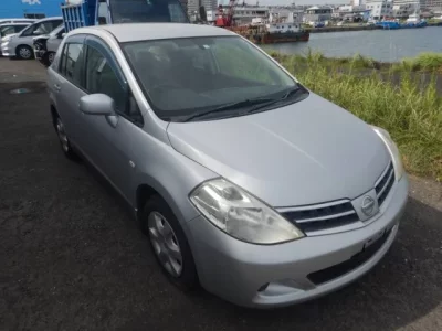 Nissan TIIDA LATIO
