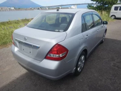 Nissan TIIDA LATIO