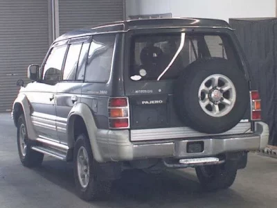 Mitsubishi PAJERO