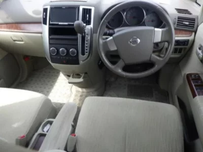 Nissan PRESAGE