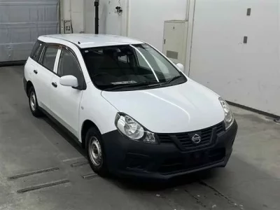 Nissan AD