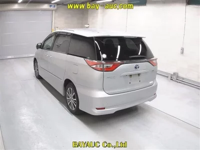 Toyota ESTIMA HYBRID
