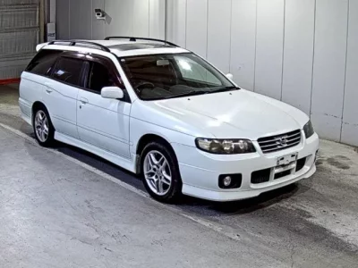 Nissan AVENIR WAGON