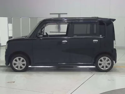 Toyota PIXIS SPACE