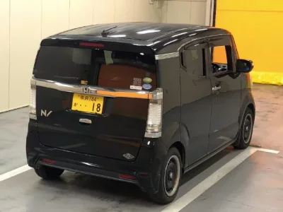 Honda N BOX SLASH