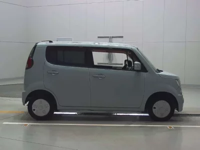 Suzuki MRWAGON