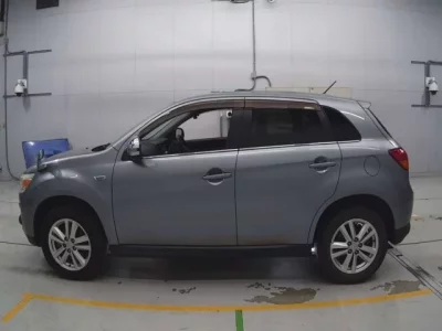 Mitsubishi RVR