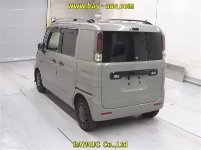 Suzuki SPACIA BASE
