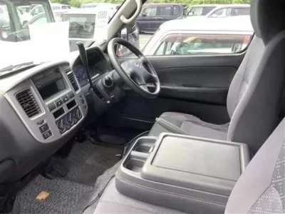 Nissan CARAVAN BUS