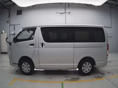 Toyota REGIUS ACE VAN