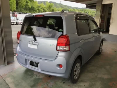 Toyota PORTE