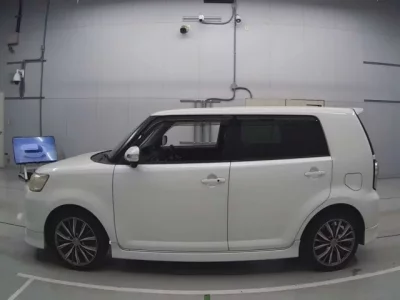 Toyota COROLLA RUMION