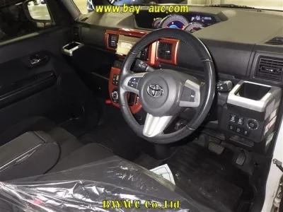 Toyota PIXIS MEGA