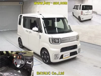 Toyota PIXIS MEGA