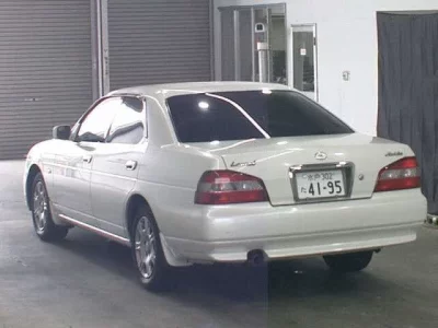 Nissan LAUREL