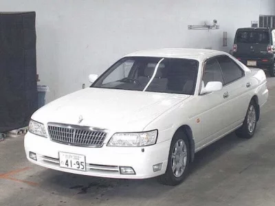 Nissan LAUREL
