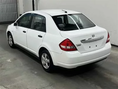 Nissan TIIDA LATIO