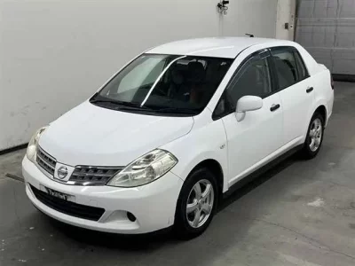 Nissan TIIDA LATIO