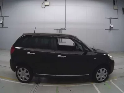 Mazda VERISA