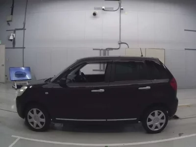Mazda VERISA