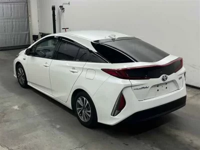 Toyota PRIUS PHV