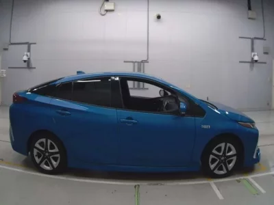 Toyota PRIUS PHV