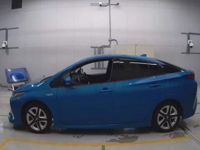 Toyota PRIUS PHV