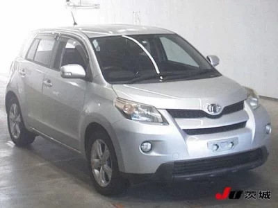 Toyota IST