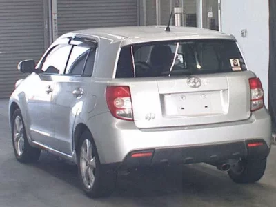 Toyota IST