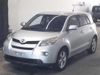 Toyota IST