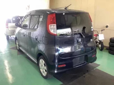 Suzuki MRWAGON