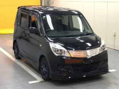 Mitsubishi DELICA D2
