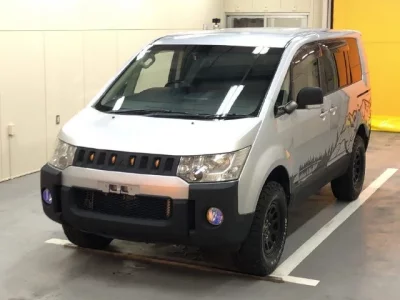 Mitsubishi DELICA D5