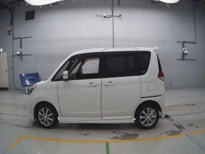 Mitsubishi DELICA D2
