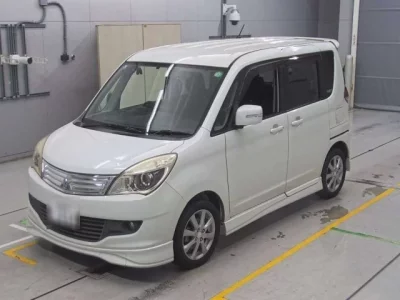 Mitsubishi DELICA D2