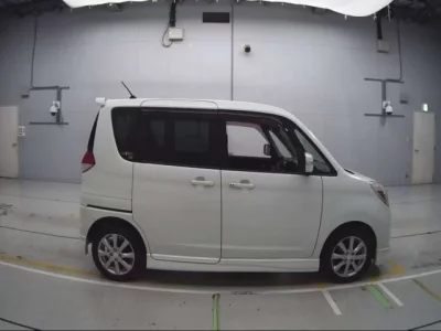 Mitsubishi DELICA D2