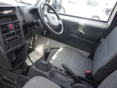 Nissan CLIPPER TRUCK