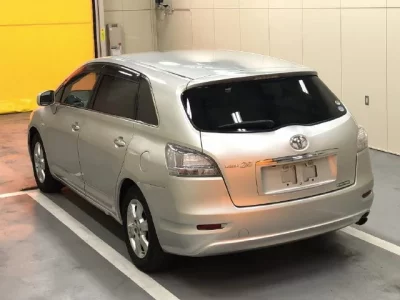 Toyota MARK X ZIO