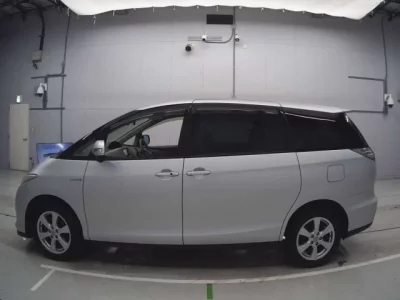 Toyota ESTIMA HYBRID