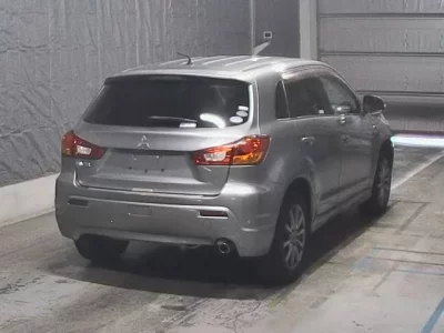 Mitsubishi RVR